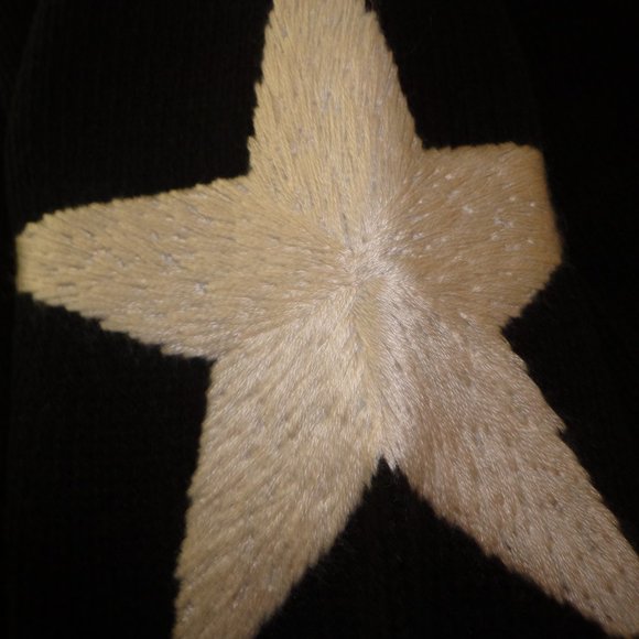 NWT Wildfox | Jet Black & White Jumbo Stars Sommers Crewneck Sweater - Picture 6 of 13